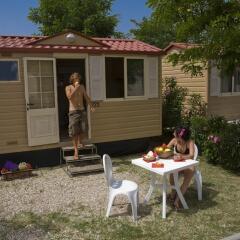 Отель Camping Village Roma Бунгало с различными типами кроватей фото 10