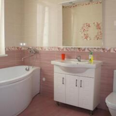 Гостиница 98 Kati Solovyanovoy Guest House в Анапе отзывы, цены и фото номеров - забронировать гостиницу 98 Kati Solovyanovoy Guest House онлайн Анапа ванная фото 2