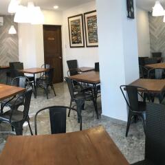Отель Cebu R Hotel - Capitol Филиппины, Лапу-Лапу - отзывы, цены и фото номеров - забронировать отель Cebu R Hotel - Capitol онлайн питание фото 3