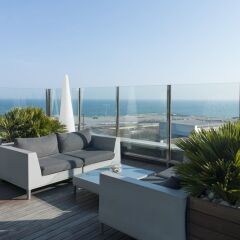 Hotel SB Diagonal Zero Barcelona пляж