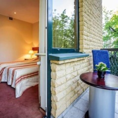 Отель Hof Hotel Sfinksas Литва, Каунас - отзывы, цены и фото номеров - забронировать отель Hof Hotel Sfinksas онлайн балкон
