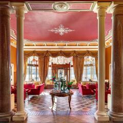 Отель Grand Hotel Tremezzo Италия, Тремеццо - 2 отзыва об отеле, цены и фото номеров - забронировать отель Grand Hotel Tremezzo онлайн интерьер отеля фото 2