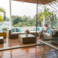 Отель AcquaSanta Lofts Hotel Колумбия, Кали - 1 отзыв об отеле, цены и фото номеров - забронировать отель AcquaSanta Lofts Hotel онлайн интерьер отеля фото 3