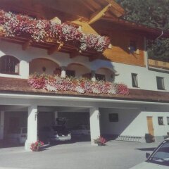 Отель Landhaus Tuxerschafer парковка