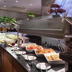 Отель Hilton London Kensington питание фото 2