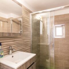 Отель Mitropolis Old Town Apartment Греция, Корфу - отзывы, цены и фото номеров - забронировать отель Mitropolis Old Town Apartment онлайн ванная