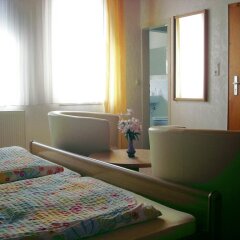 Hotel Pension am Kurmittelhaus комната для гостей фото 5