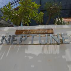Отель Neptune Hostel Таиланд, Мэй-Хаад-Бэй - отзывы, цены и фото номеров - забронировать отель Neptune Hostel онлайн приотельная территория