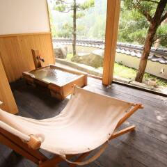 Отель Yamakawa Onsen Ryokan Yotsuba Минамиогуни бассейн