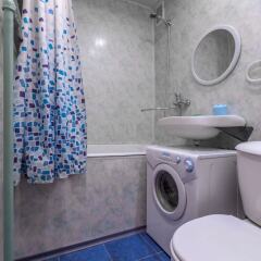 Гостиница AG Apartment on Mashinostroenya 9, 199 в Москве отзывы, цены и фото номеров - забронировать гостиницу AG Apartment on Mashinostroenya 9, 199 онлайн Москва ванная