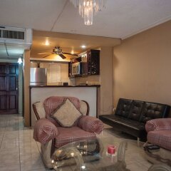 Отель Ocean Breeze at Montego Bay Club Resort Ямайка, Монтего-Бей - отзывы, цены и фото номеров - забронировать отель Ocean Breeze at Montego Bay Club Resort онлайн интерьер отеля
