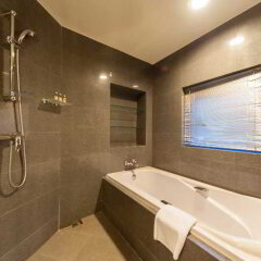 Отель Somerset Garden City Shenzhen Hotel Китай, Шэньчжэнь - отзывы, цены и фото номеров - забронировать отель Somerset Garden City Shenzhen Hotel онлайн ванная фото 2