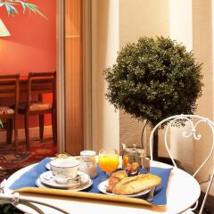 Отель Relais Du Louvre в номере