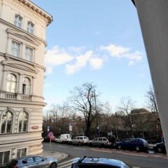 Отель PVH Charming Flats Janackovo Чехия, Прага - отзывы, цены и фото номеров - забронировать отель PVH Charming Flats Janackovo онлайн парковка