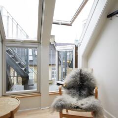 Апартаменты Bright and Modern Apartment With a Rooftop Terrace in the Center of Copenhagen Копенгаген комната для гостей