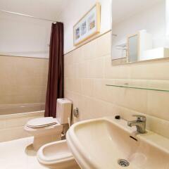 Отель Apartamentos Living Valencia Валенсия ванная