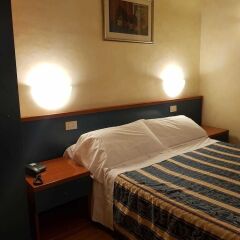 Hotel Julia сейф в номере фото 2