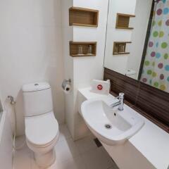 Отель Nida Rooms Makkasan Master Ratchadevi Бангкок ванная фото 2