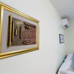 Апартаменты New Kingston Guest Apartment IV сейф в номере