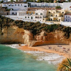 Отель House With 4 Bedrooms in Portimão, With Wonderful City View, Furnished Terrace and Wifi - 1 km From the Beach Португалия, Портимао - отзывы, цены и фото номеров - забронировать отель House With 4 Bedrooms in Portimão, With Wonderful City View, Furnished Terrace and Wifi - 1 km From the Beach онлайн пляж