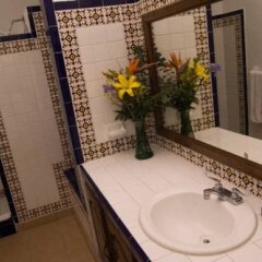Отель Family&Groups Steps from Beach, Villa Oceano, 4 BR Мексика, Сан-Хосе-дель-Кабо - отзывы, цены и фото номеров - забронировать отель Family&Groups Steps from Beach, Villa Oceano, 4 BR онлайн ванная