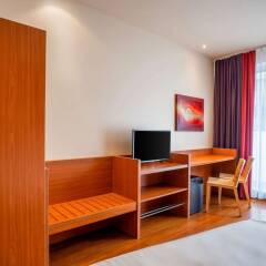 Отель Star Inn Hotel Salzburg Zentrum, by Comfort Австрия, Зальцбург - 7 отзывов об отеле, цены и фото номеров - забронировать отель Star Inn Hotel Salzburg Zentrum, by Comfort онлайн удобства в номере фото 2