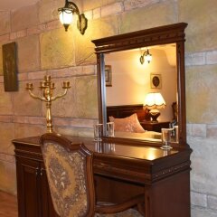 Отель Boris Palace Boutique Hotel Болгария, Пловдив - отзывы, цены и фото номеров - забронировать отель Boris Palace Boutique Hotel онлайн удобства в номере фото 2