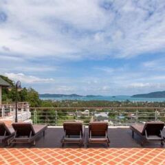 Отель The View Rawada Resort & Spa гостиничный бар