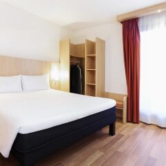 Отель Ibis Sofia Airport Болгария, София - 10 отзывов об отеле, цены и фото номеров - забронировать отель Ibis Sofia Airport онлайн комната для гостей фото 3