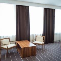 Гостиница Ost West Club комната для гостей фото 8