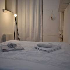 Отель Pied-à-terre Near Ménilmontant & Père Lachaise Париж комната для гостей фото 2