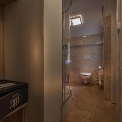 Отель Prague Boutique Residence сейф в номере
