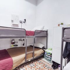 Granny's Inn - Hostel сейф в номере