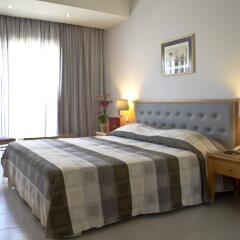 Athena Hotel комната для гостей