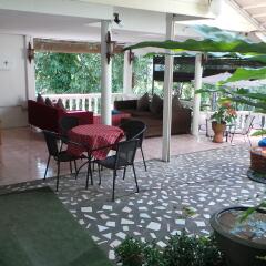 Отель On The Hill Karon Resort интерьер отеля