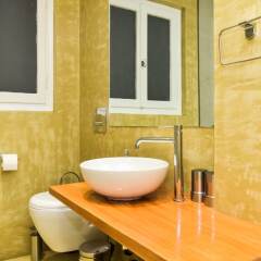Отель Brand-new Modern Flat in Central Athens ванная