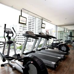 Отель Galleria 10 Sukhumvit Bangkok By Compass Hospitality Бангкок фитнесс-зал