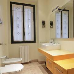Отель Italianway - Fiori Chiari 24 ванная фото 2