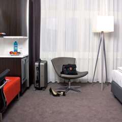 Select Hotel Berlin The Wall удобства в номере фото 2