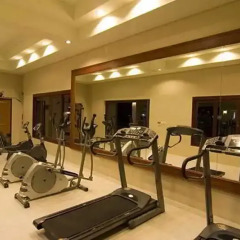 Отель Kanok Buri Resort & Spa фитнесс-зал фото 3