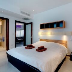 Отель Seaview Apartment In Fort Cambridge, Sliema Мальта, Слима - отзывы, цены и фото номеров - забронировать отель Seaview Apartment In Fort Cambridge, Sliema онлайн комната для гостей фото 2