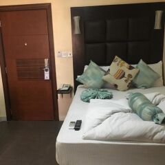Отель Cynergy Suites Royale комната для гостей фото 5
