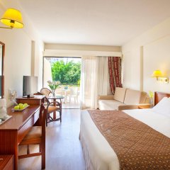 Отель Kapetanios Odysseia Кипр, Лимассол - 8 отзывов об отеле, цены и фото номеров - забронировать отель Kapetanios Odysseia онлайн комната для гостей