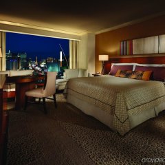 Mandalay Bay Resort And Casino in Las Vegas, United States of America from 291$, photos, reviews - zenhotels.com guestroom photo 3