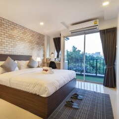 Отель Q Space Residence Бангкок комната для гостей фото 5
