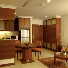 Отель Admiral Suites Sukhumvit 22 By Compass Hospitality Бангкок в номере фото 2