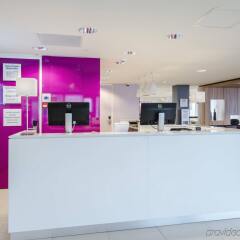 Отель Holiday Inn Express Arnhem интерьер отеля