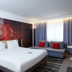 Отель Novotel Muenchen City Германия, Мюнхен - 11 отзывов об отеле, цены и фото номеров - забронировать отель Novotel Muenchen City онлайн комната для гостей фото 13