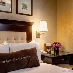 Отель Library Hotel by Library Hotel Collection США, Нью-Йорк - отзывы, цены и фото номеров - забронировать отель Library Hotel by Library Hotel Collection онлайн комната для гостей фото 4