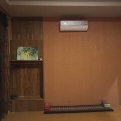 Отель Bee Sleep Hostel & Nana Art gallery Таиланд, Паттайя - отзывы, цены и фото номеров - забронировать отель Bee Sleep Hostel & Nana Art gallery онлайн удобства в номере